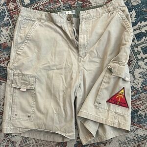 Plugg Cream Cargo Shorts with Relaxed Fit and Knee-Length Design